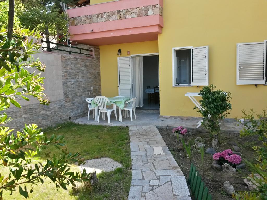 Casa Vacanze "La Caldosa" Badesi Zewnętrze zdjęcie