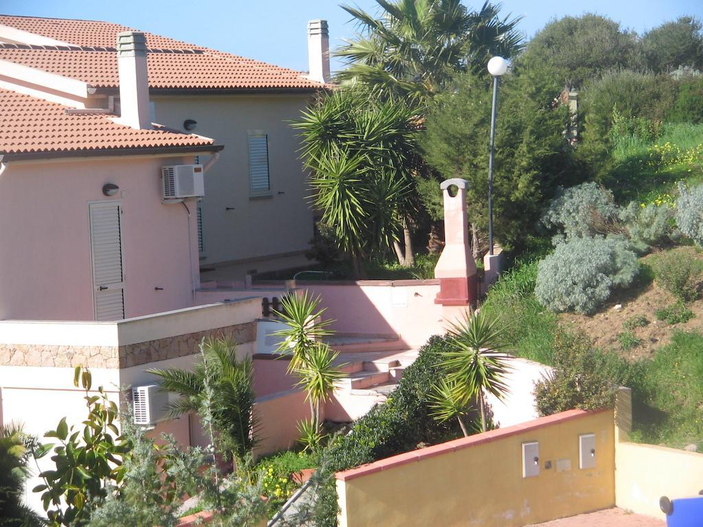 Casa Vacanze "La Caldosa" Badesi Zewnętrze zdjęcie