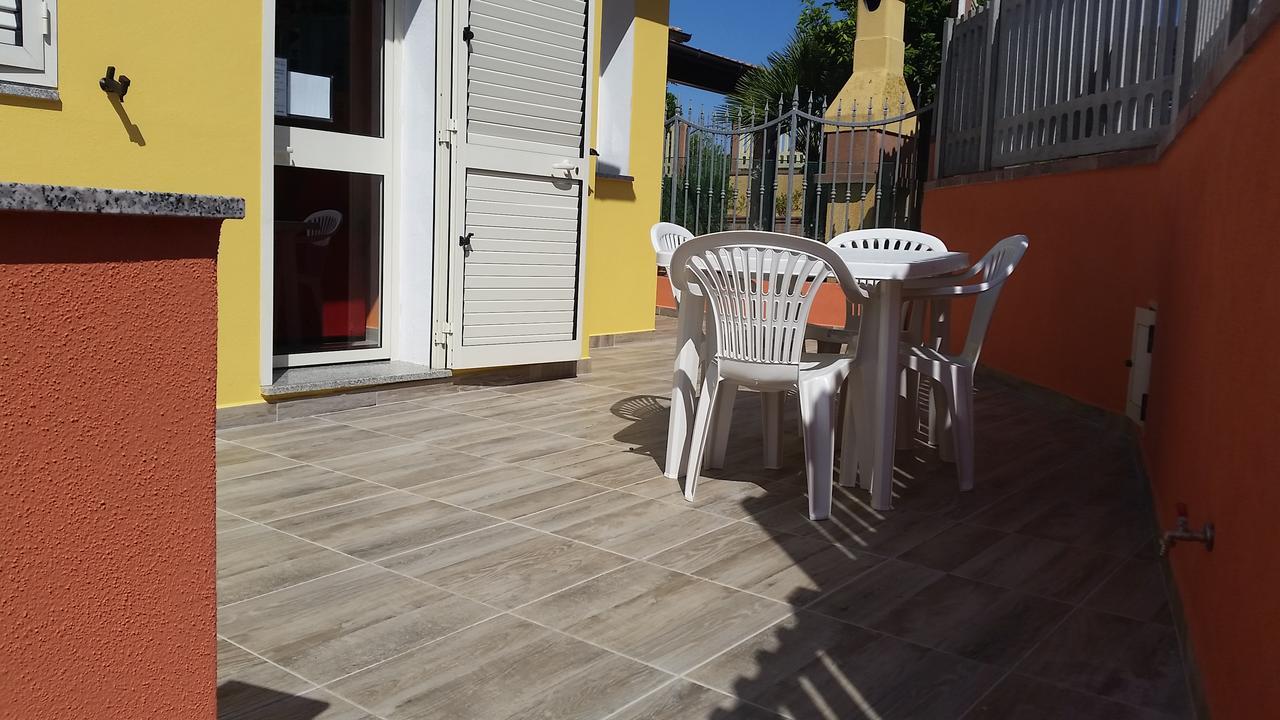 Casa Vacanze "La Caldosa" Badesi Zewnętrze zdjęcie