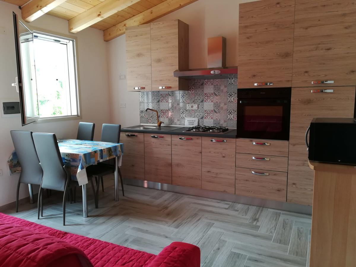 Casa Vacanze "La Caldosa" Badesi Zewnętrze zdjęcie